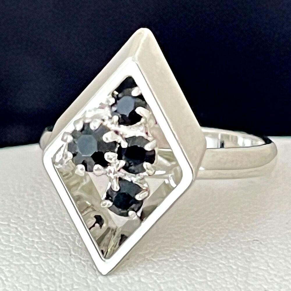 Vintage 1960s Cocktail Ring Mid Century Modern Black Rhinestone Silver Tone - 4I